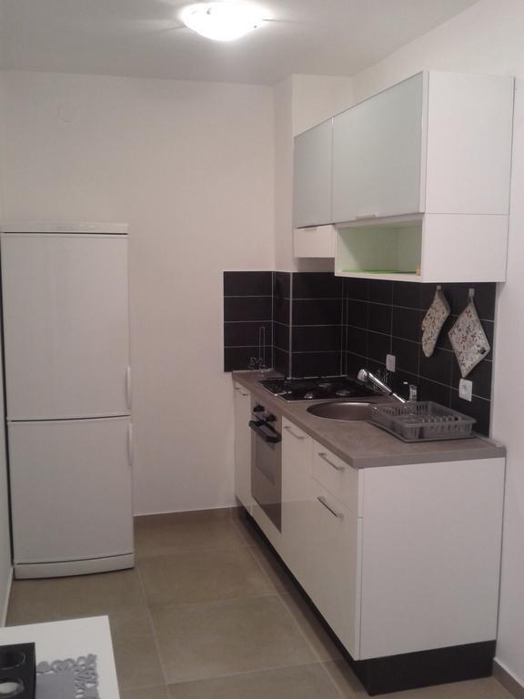 Apartment Melani Pula Zewnętrze zdjęcie